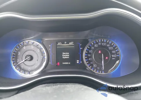 2017 Chrysler 200 Touring z USA, uszkodzony, nr VIN 1C3CCCFB9HN510056